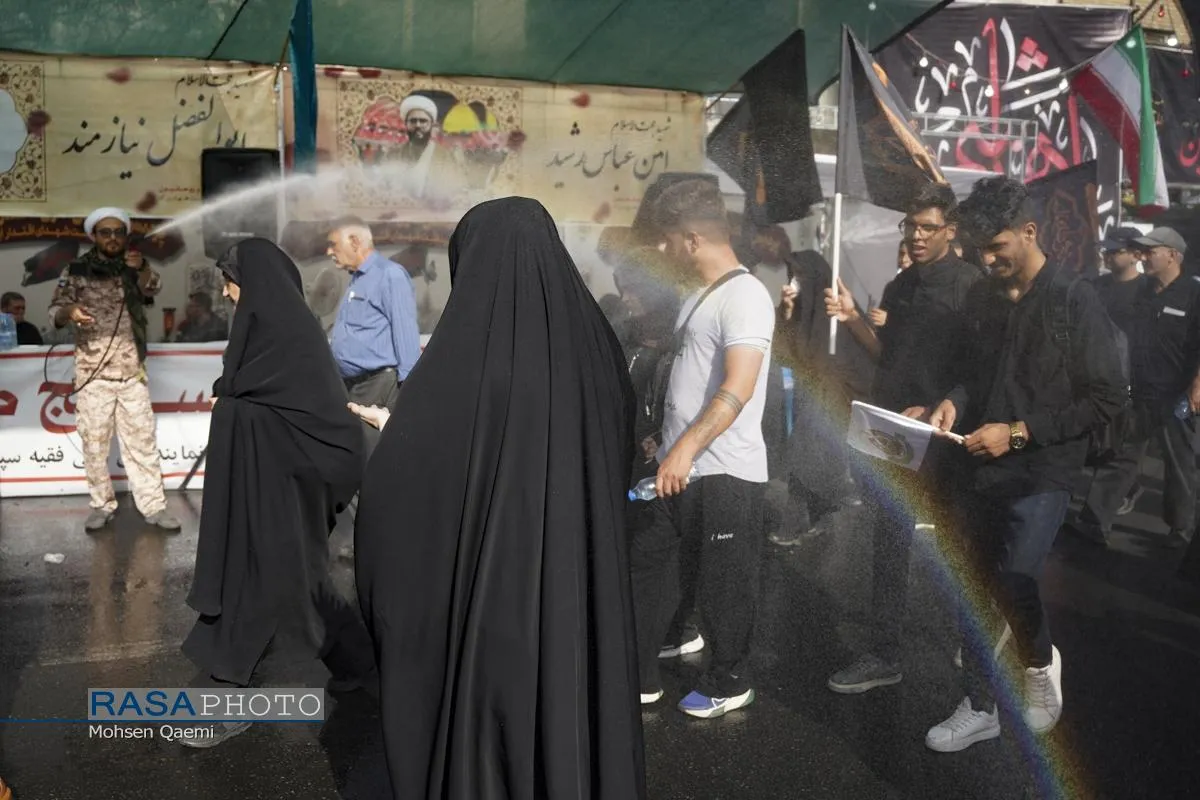 پیاده روی جاماندگان اربعین در تهران