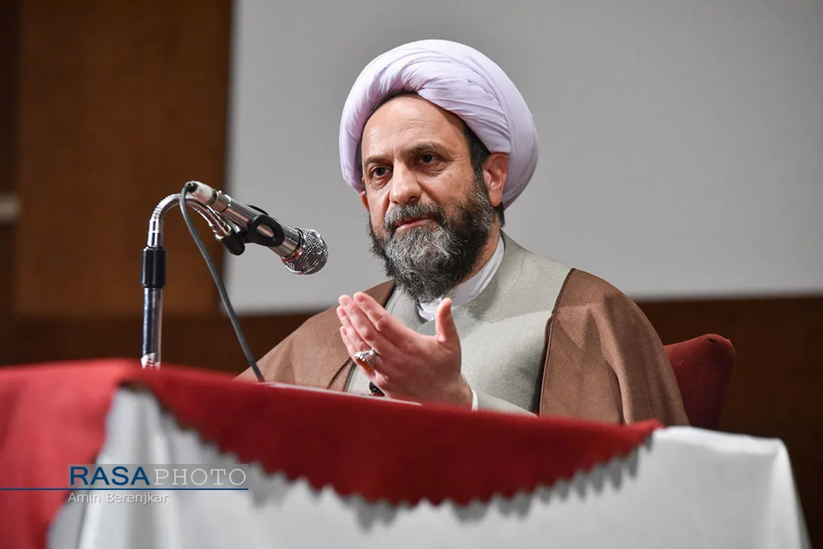 بزرگداشت علامه آیت الله محمد تقی مصباح یزدی (ره) در شیراز&lrm;&lrm;