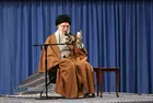 US talks nonsense for the Iranian people while it&rsquo;s sinking in debts
