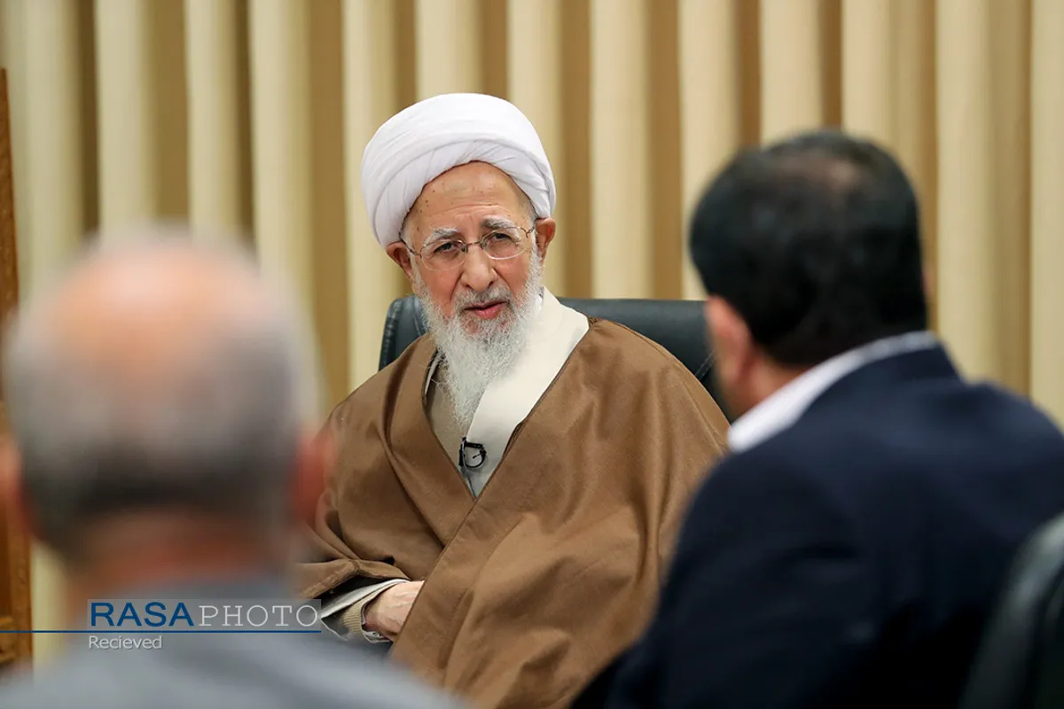 دیدار مخبر معاون اول رئیس جمهور با حضرت آیت الله نوری همدانی و شخصیت&zwnj;های حوزه علمیه قم