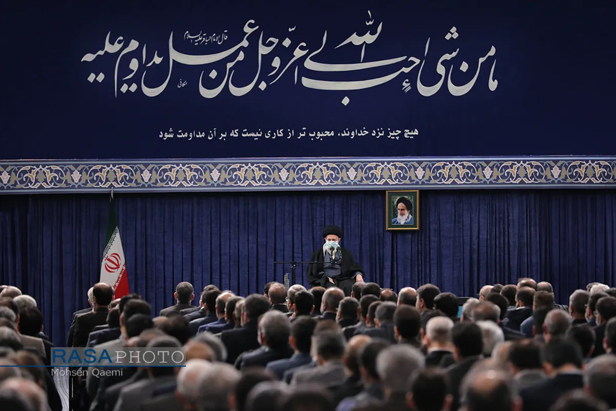 دیدار کارآفرینان، تولیدکنندگان و دانش بنیان&zwnj;ها با رهبر انقلاب