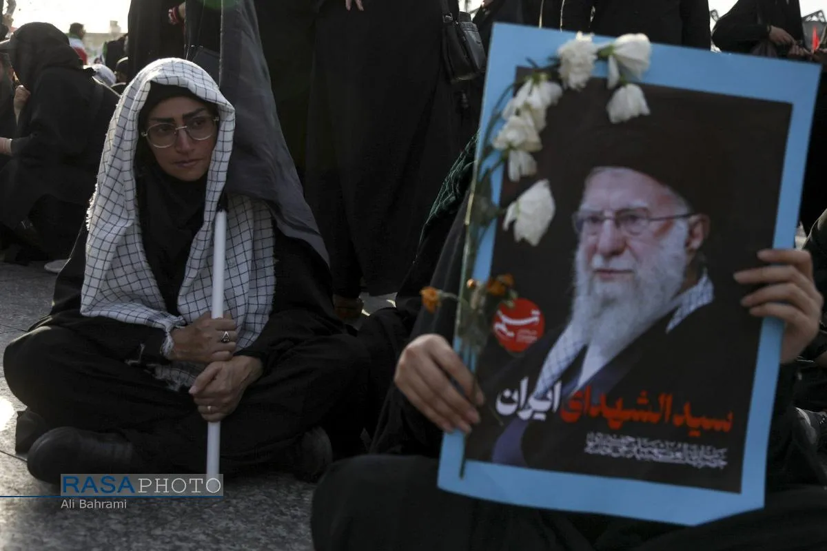 تشییع تاریخی رهبر شهید انقلاب در تهران