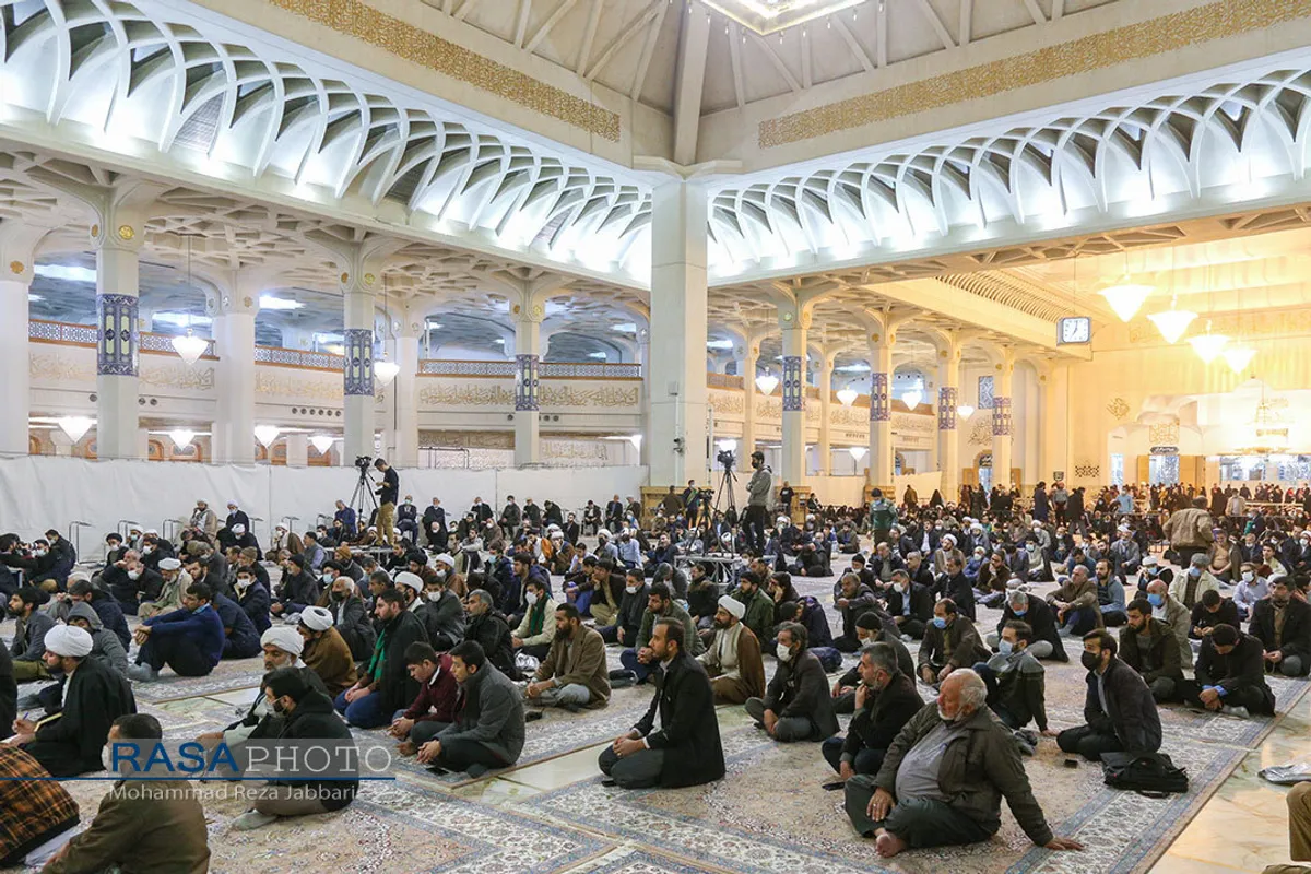 اولین جلسه عمومی درس اخلاق آیت الله شب&zwnj;زنده&zwnj;دار