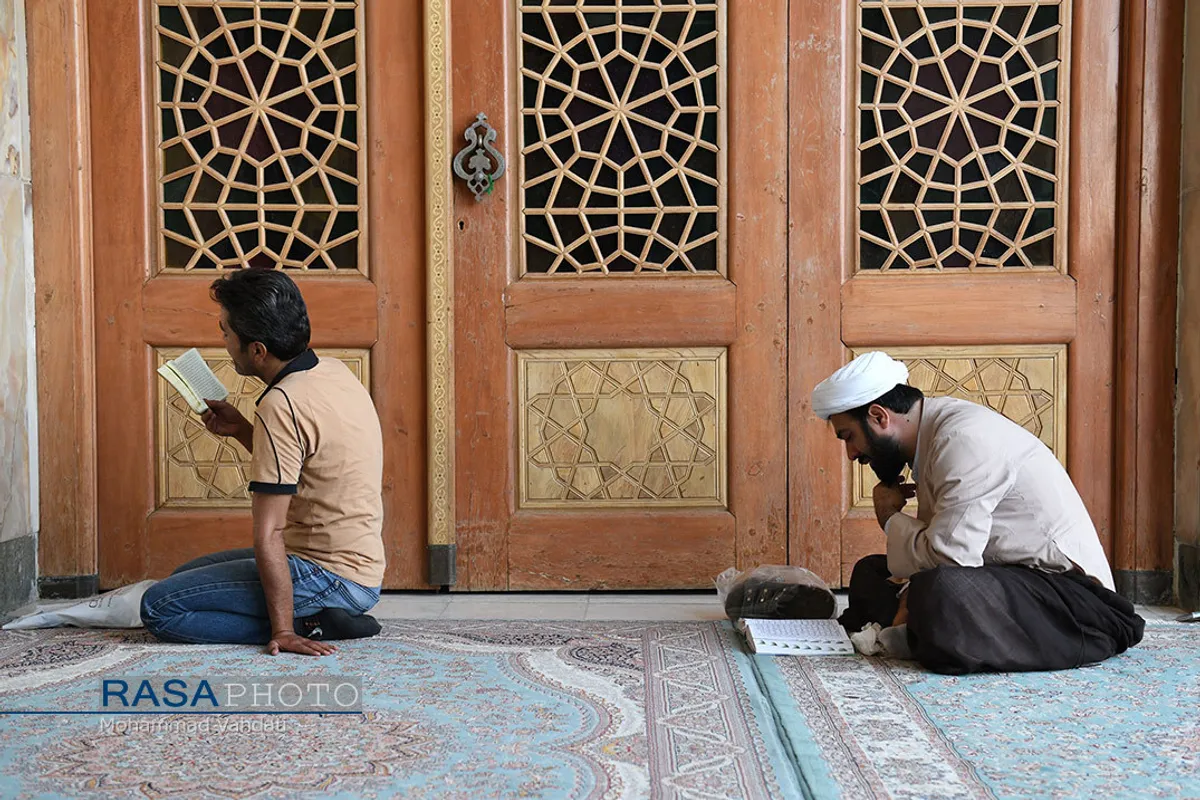 حال و هوای مسجد مقدس جمکران در روز عرفه