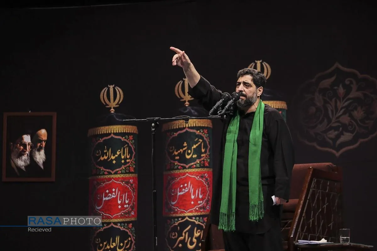 دومین شب مراسم عزاداری حضرت اباعبدالله الحسین (ع) از طرف رهبر انقلاب