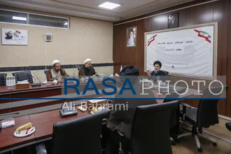 نشست بازخوانی خونخواهی رهبر شهید انقلاب از منظر مطالعات قرآنی و روایی

