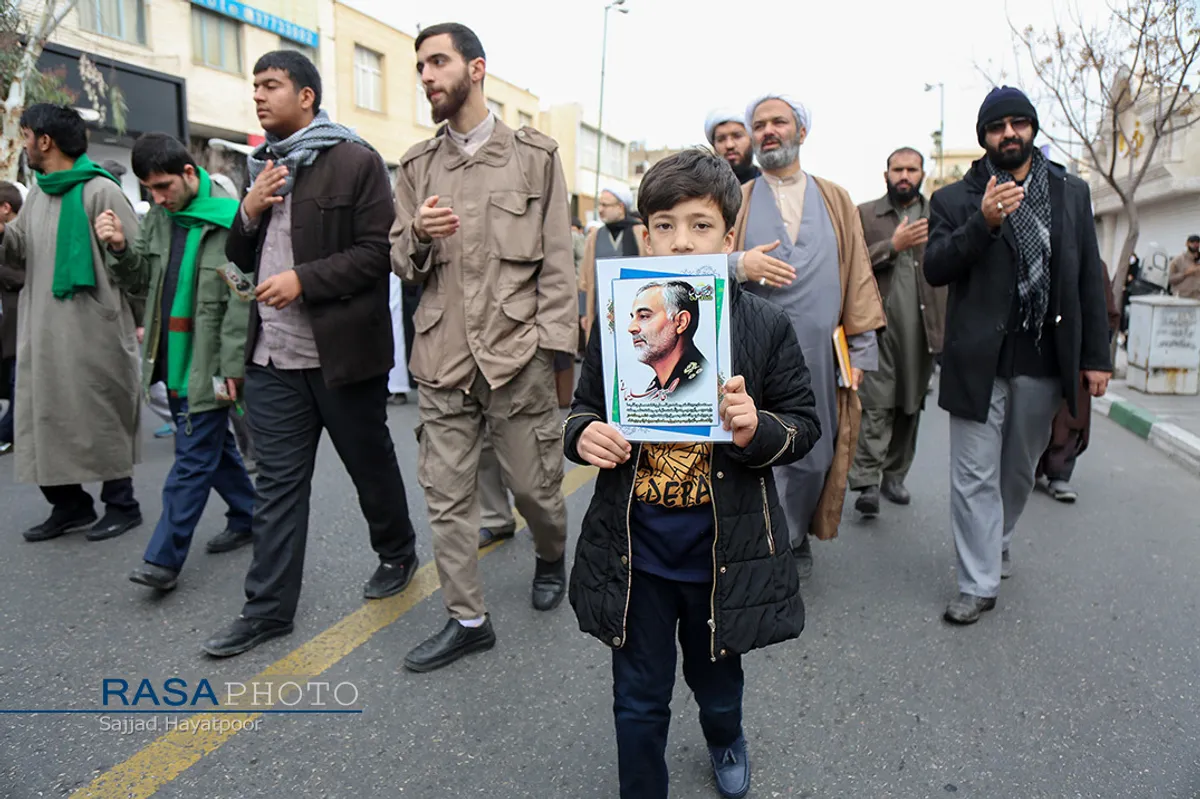 راهپیمایی خودجوش طلاب و بسیجیان قم در پی شهادت حاج قاسم سلیمانی