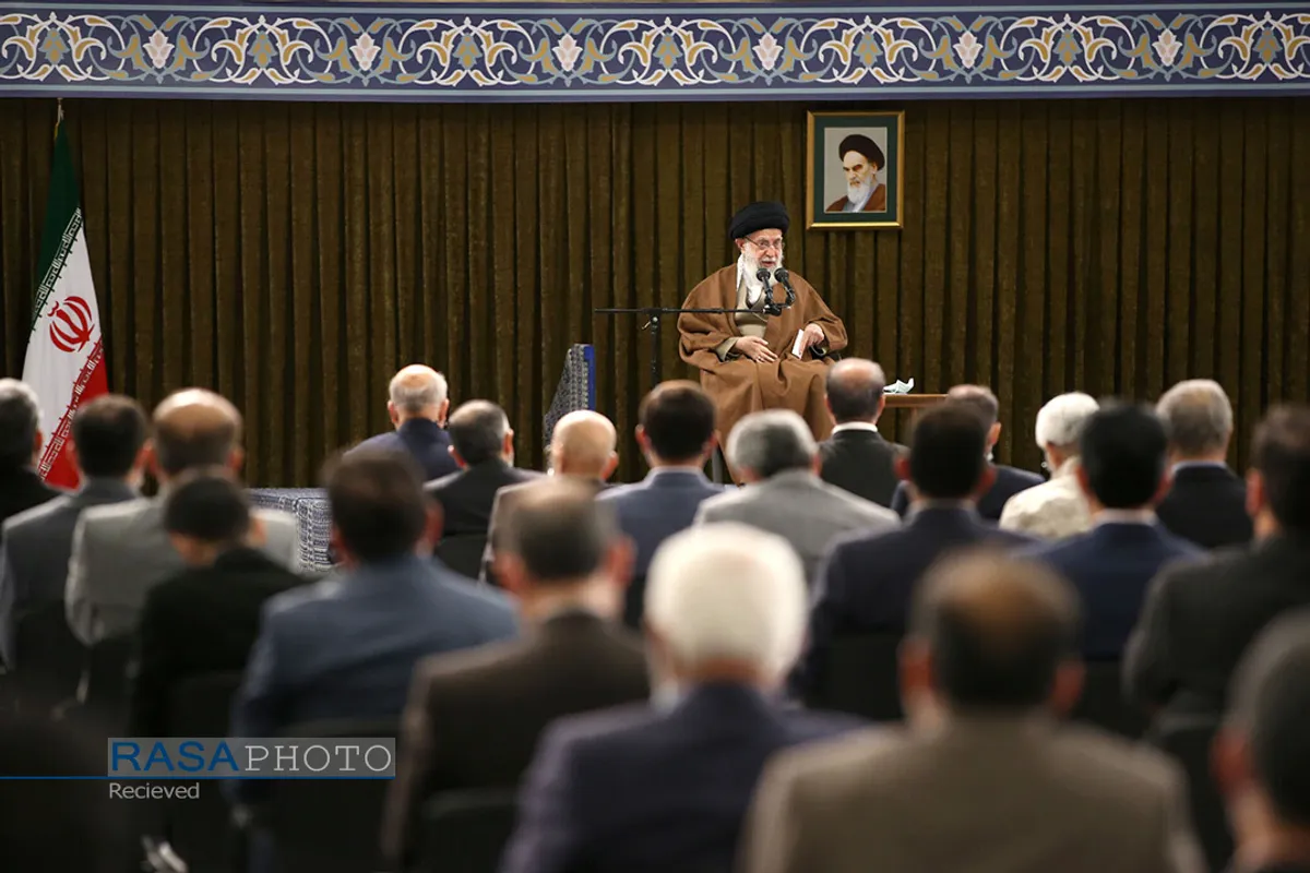 دیدار جمعی از معلمان با مقام معظم رهبری