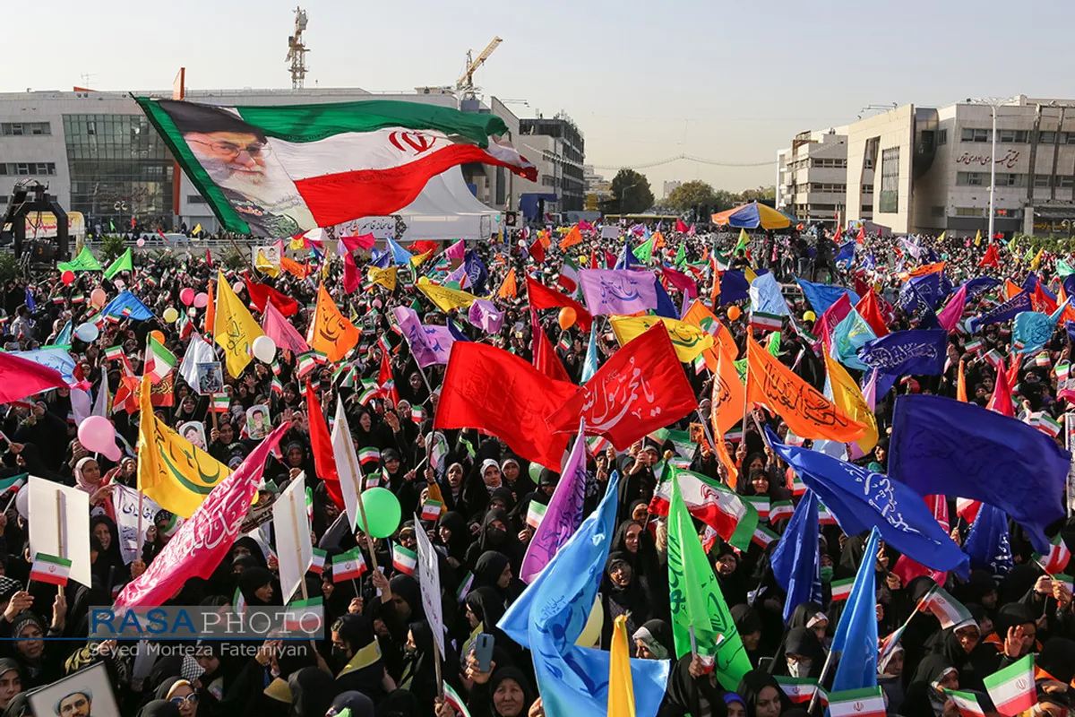 جشن بزرگ پیامبر مهربانی&zwnj;ها با حضور دختران و بانوان مشهد
