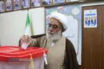 حضور آیت الله شب زنده&zwnj;دار در پای صندوق رای دومین دوره چهاردهمین انتخابات ریاست جمهوری