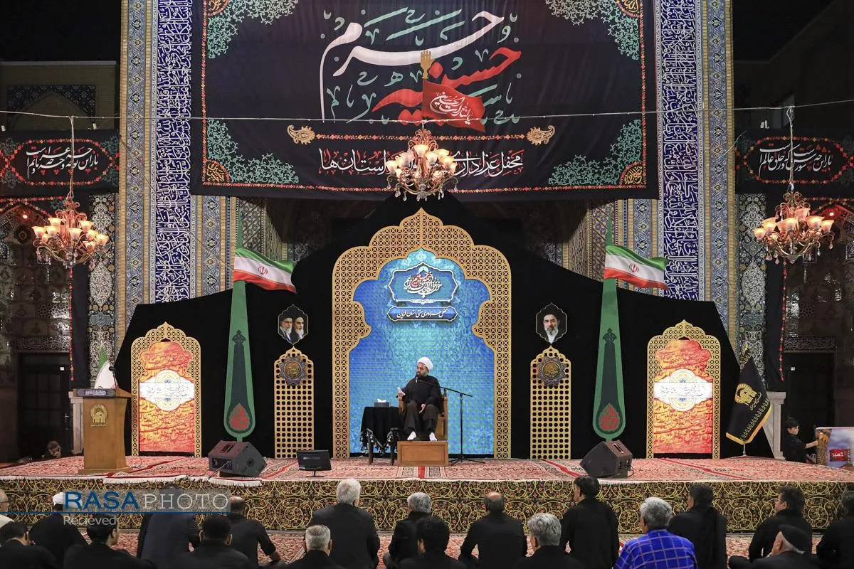 عزاداری شب سوم محرم در حرم مطهر رضوی