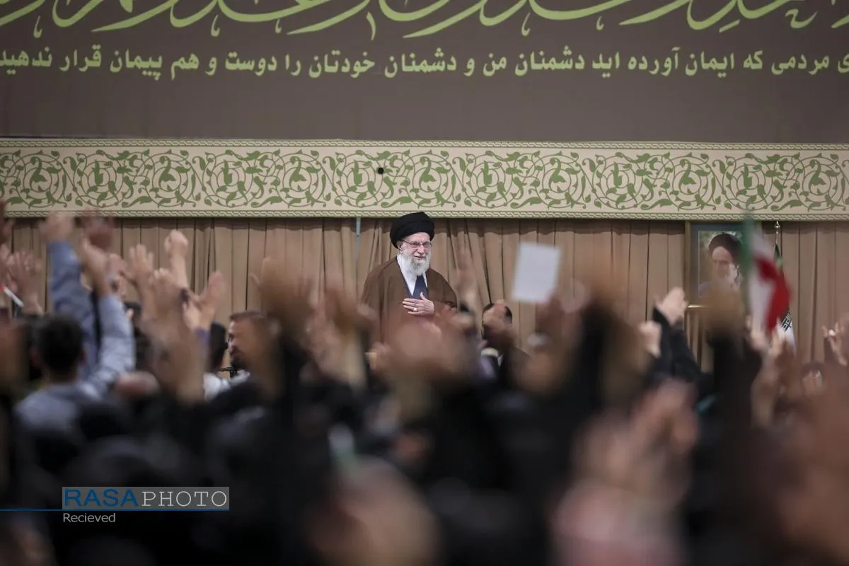 دیدار دانش&zwnj;آموزان و دانشجویان با رهبر معظم انقلاب