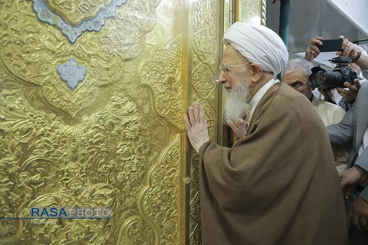 تشرف حضرت آیت الله جوادی آملی به حرم امیرالمومنین