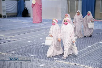 مراسم جشن تکلیف دختران دانش&zwnj;آموز با حضور مقام معظم رهبری