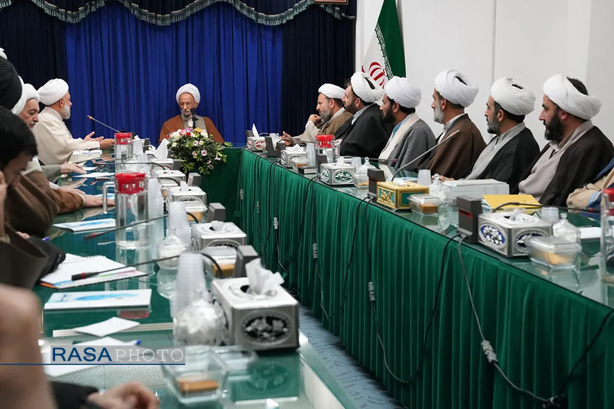 دیدار مسئولان نهاد&zwnj;های حوزوی با آیت الله مصباح یزدی