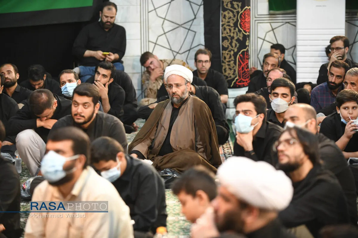 مراسم عزاداری شب هفتم محرم و وداع با پیکر طلبه شهید مدافع حرم در هیئت ثارالله قم