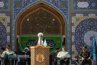 &laquo;عهد سربازی&raquo; نیرو&zwnj;های مسلح با امام زمان (عج) در جمکران&lrm;&lrm;