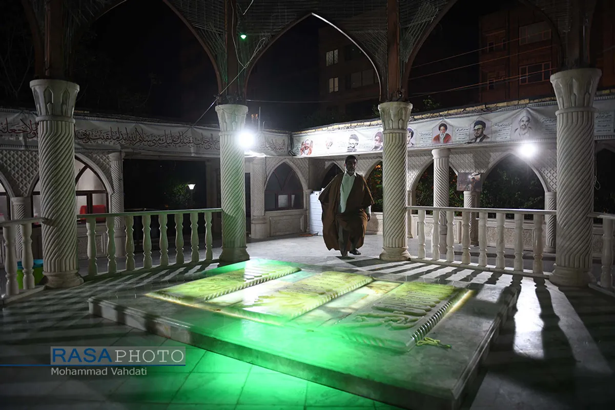 مناجات خوانی شب&zwnj;های ماه مبارک رمضان در هیئت فاطمیون قم