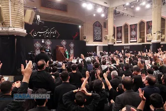 دومین شب مراسم عزاداری حضرت اباعبدالله الحسین (علیه&zwnj;السلام) با حضور رهبر انقلاب