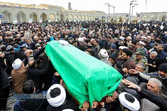 تشییع پیکر آیت&zwnj;الله امامی کاشانی در حرم مطهر رضوی