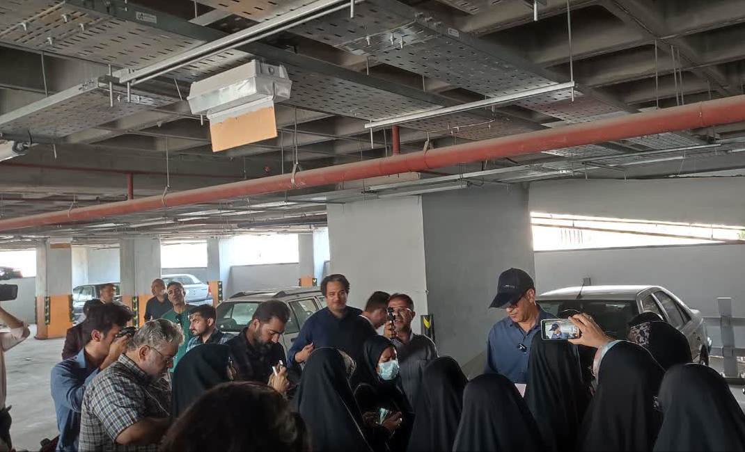 نخستین پارکینگ طبقاتی قم در هسته مرکزی شهر افتتاح شد نخستین پارکینگ طبقاتی قم در هسته مرکزی شهر افتتاح شد