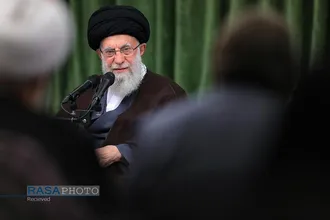 دیدار جمعی از شاعران و اهالی فرهنگ و ادب با رهبر معظم انقلاب اسلامی