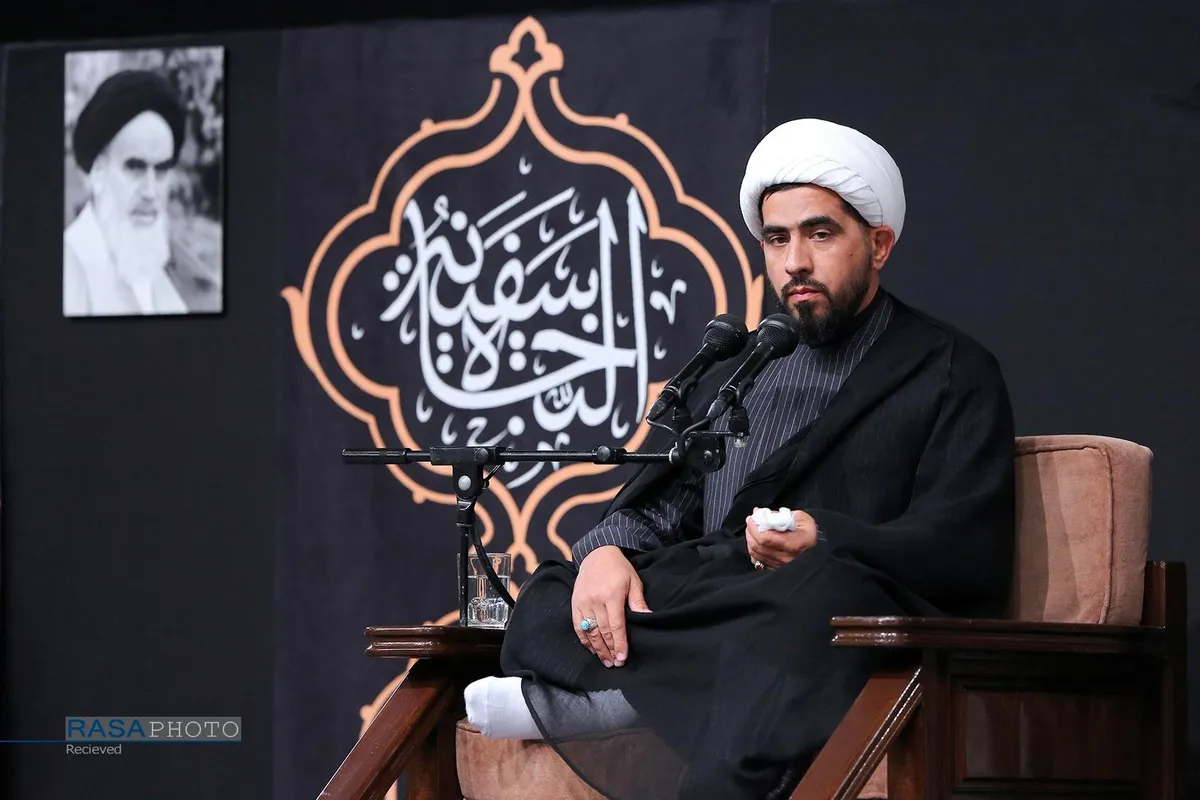 اولین شب عزاداری حضرت اباعبدالله الحسین (علیه&zwnj;السلام) با حضور رهبر انقلاب