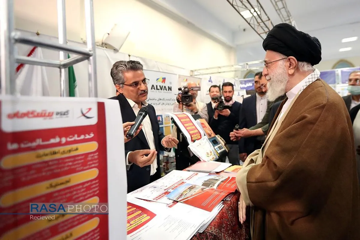 بازدید مقام معظم رهبری از نمایشگاه توانمندی&zwnj;های تولید داخلی