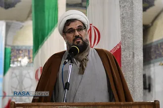 نشست صمیمی و عمومی رئیس مرکز خدمات حوزه&zwnj; های علمیه با طلاب