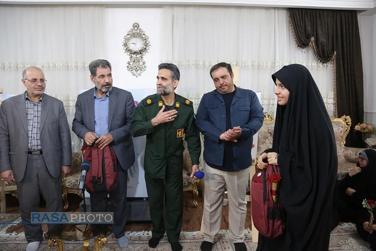 رونمایی اولین کتاب کودکانه مجموعه قهرمان من