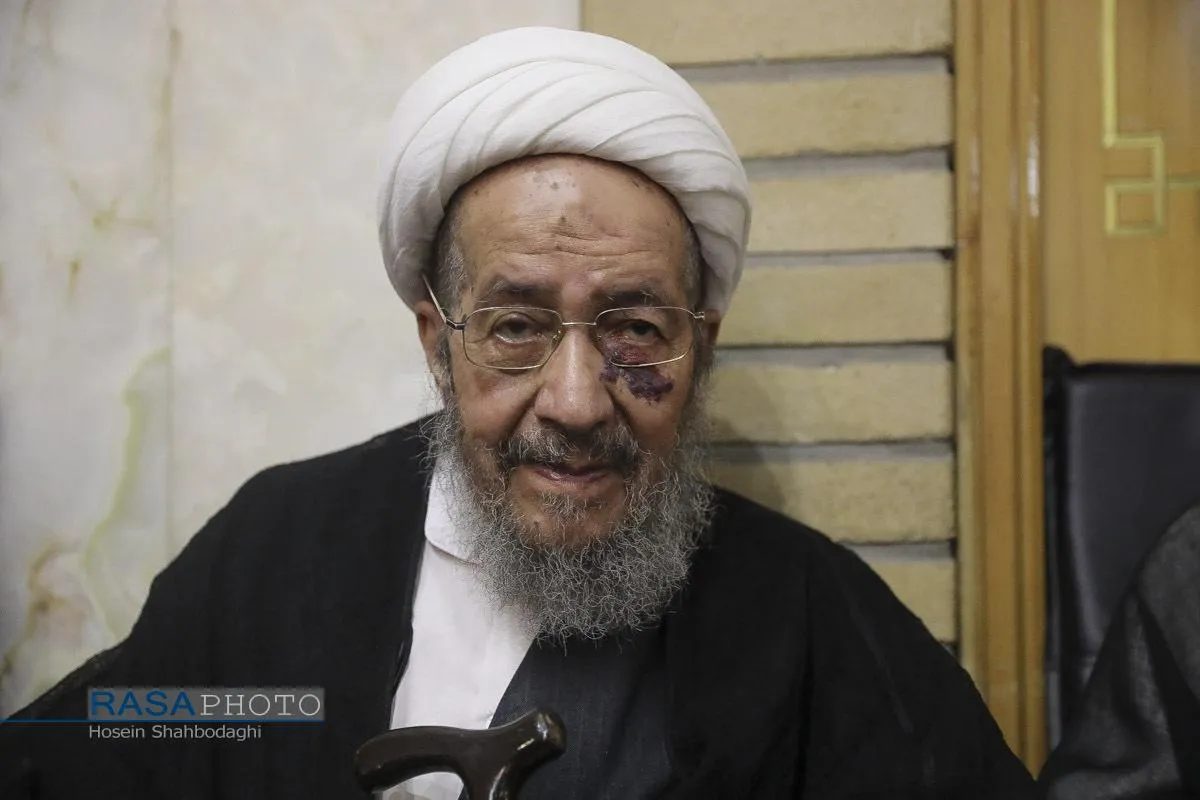 بزرگداشت امام شهید از سوی رهبر معظم انقلاب در حرم کریمه اهل&zwnj;بیت (س)