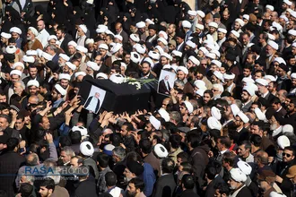 مراسم تشییع پیکر آیت الله مومن نماینده مردم استان قم در مجلس خبرگان رهبری