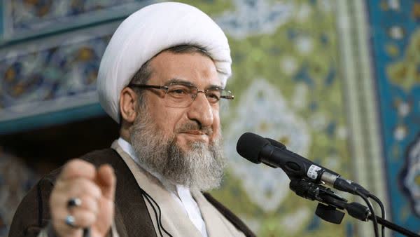 از «همای» تا مطالبه شفافیت؛ وقتی یک رویداد مد و لباس، پای علما و مسئولان را به میان کشید از «همای» تا مطالبه شفافیت؛ وقتی یک رویداد مد و لباس، پای علما و مسئولان را به میان کشید
