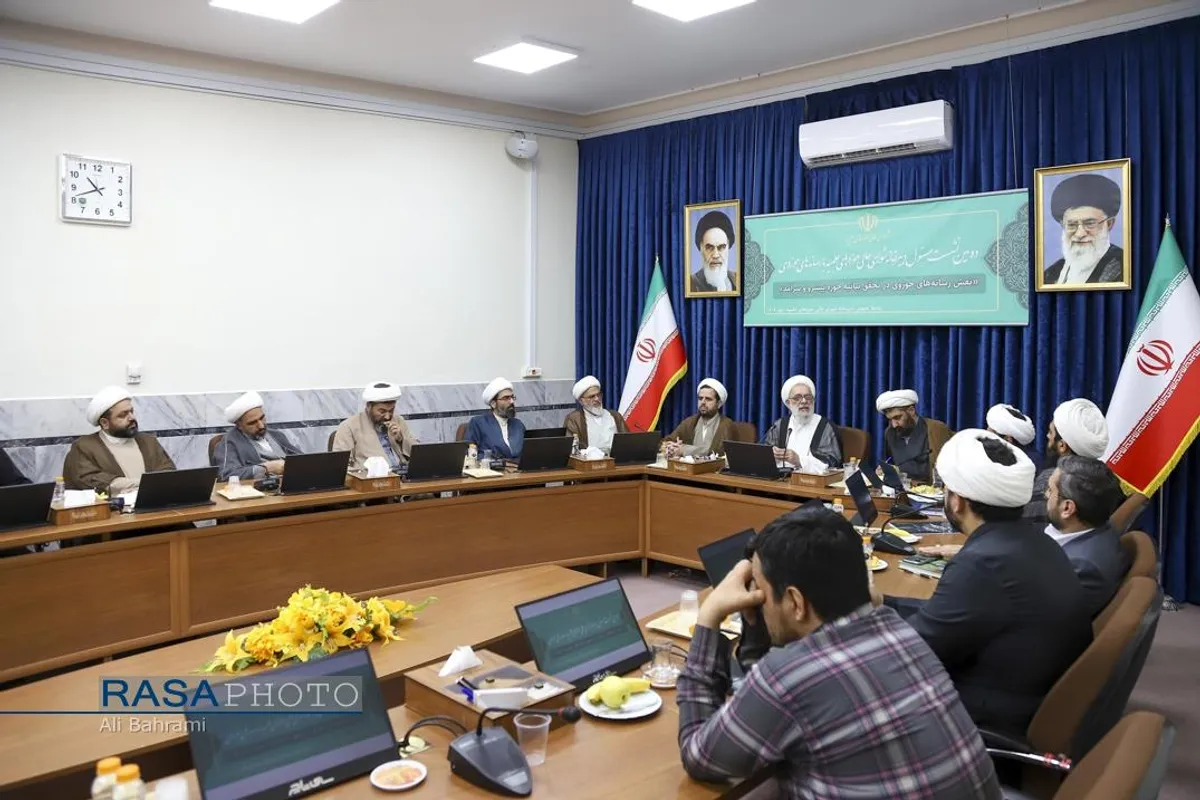 دومین نشست مسئول دبیرخانه شورای عالی حوزه با اصحاب رسانه حوزوی