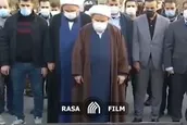 اشک های شیخ حسین انصاریان بر پیکر برادرزاده‌اش