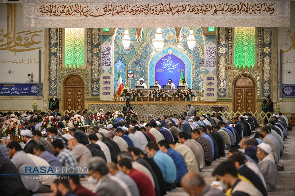 مراسم جزء&zwnj;خوانی قرآن کریم در حرم کریمه اهلبیت (ع)