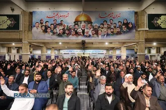 دیدار اعضای کنگره ملی بزرگداشت ۲۴ هزار شهید تهران با رهبر انقلاب