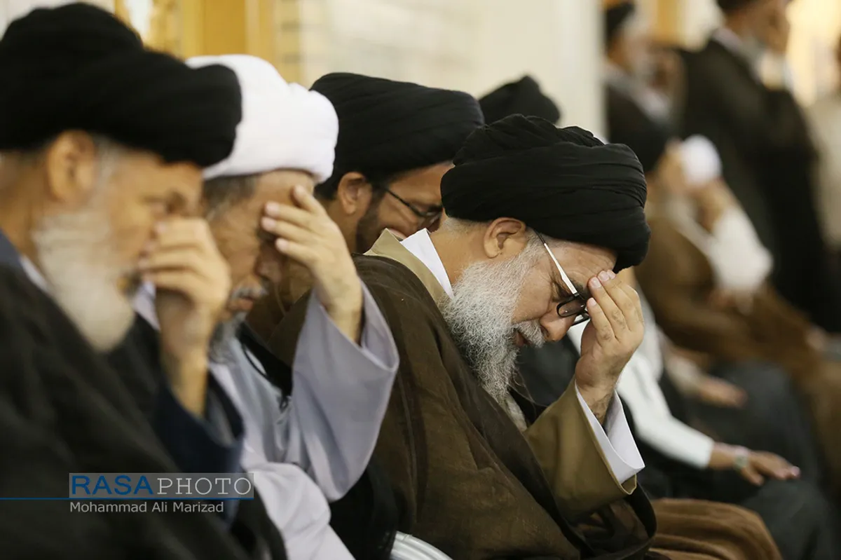 مراسم بزرگداشت آیت الله آصف محسنی در حرم حضرت معصومه (سلام الله علیها)