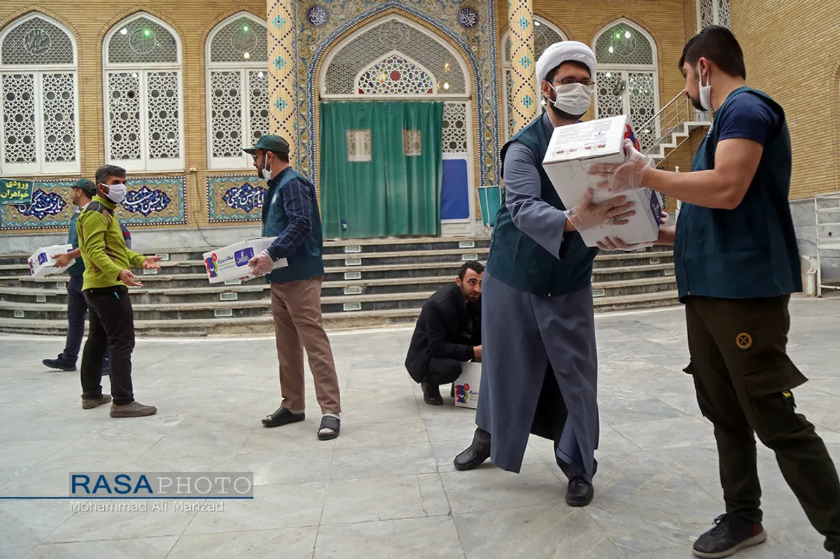 توزیع اقلام حمایتی به خانواده&zwnj;های نیازمند توسط گروه جهادی امام رضایی&zwnj;ها