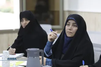 نشست نقد عملکرد یکساله دولت