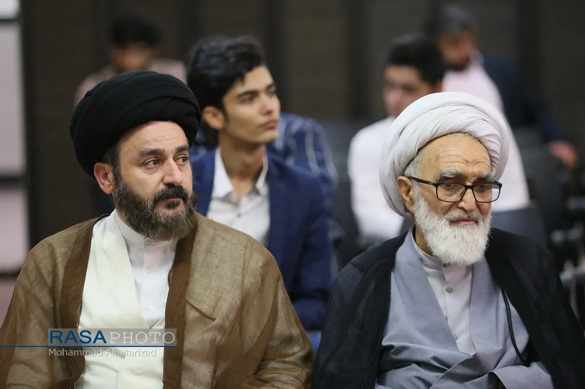 رونمایی از کتاب رسالات سبحانی با حضور حضرت آیت الله سبحانی