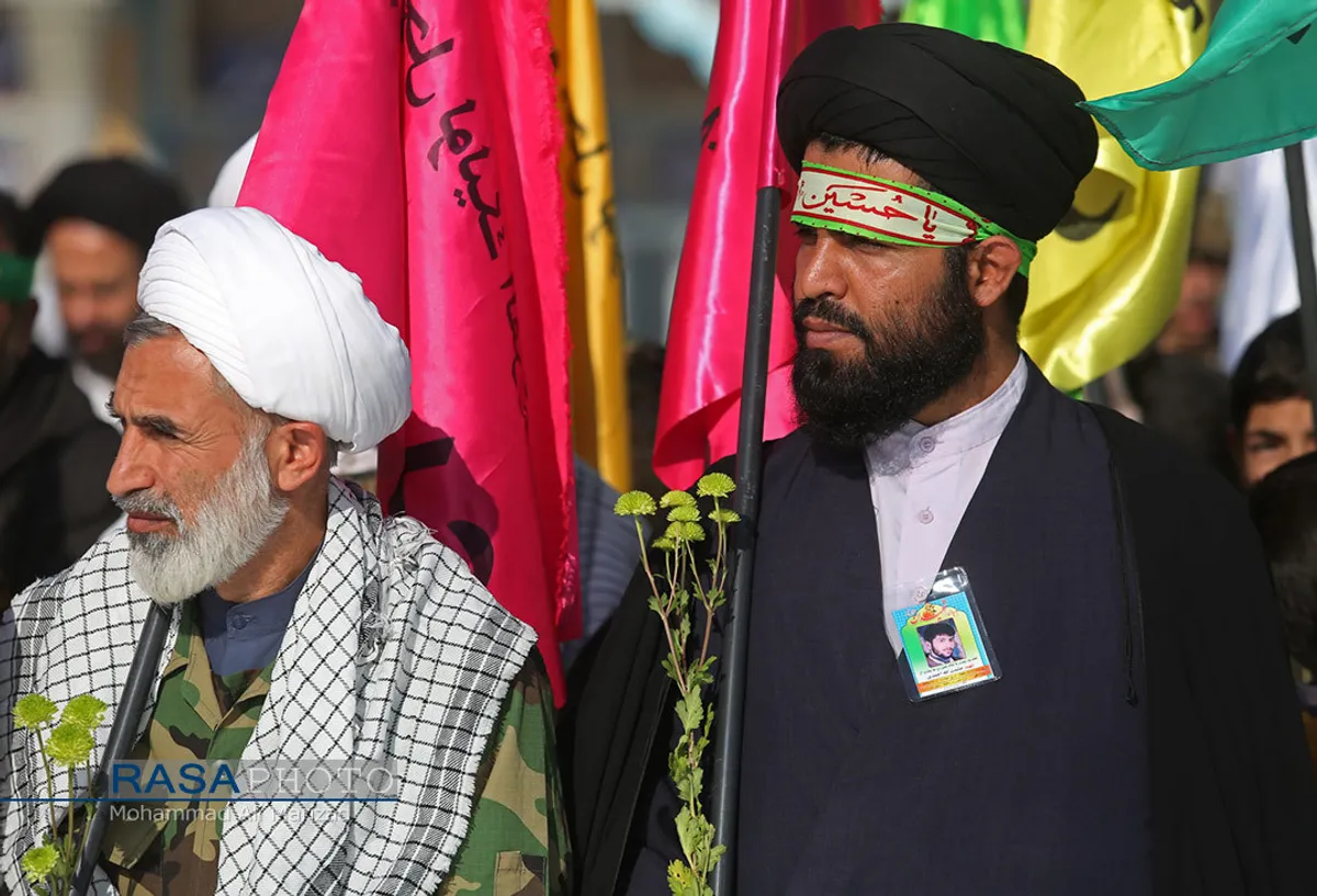 صبحگاه مشترک نیرو&zwnj;های مصلح با عنوان بیعت با امام زمان (عج) با حضور سردار باقری فرمانده کل نیرو&zwnj;های مصلح و حجت الاسلام والمسلمین رحیمیان