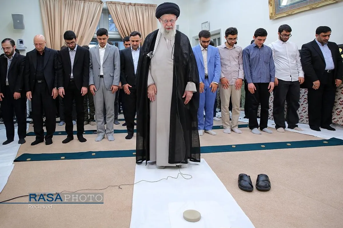 دیدار جمعی از مدال&zwnj;آوران المپیادهای علمی با رهبر معظم انقلاب