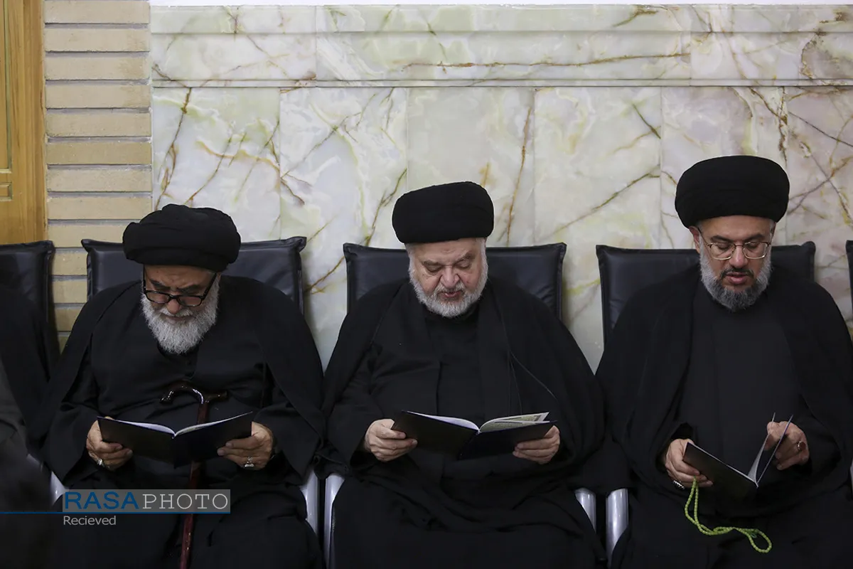بزرگداشت رهبر شهید از سوی حضرت آیت&zwnj;الله سبحانی در حرم بانوی کرامت
