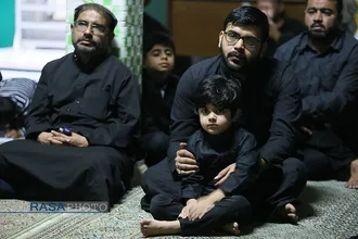 عزاداری جمعی از مهاجرین انگلیسی زبان مقیم قم در هیئت دارالزهرا (س)