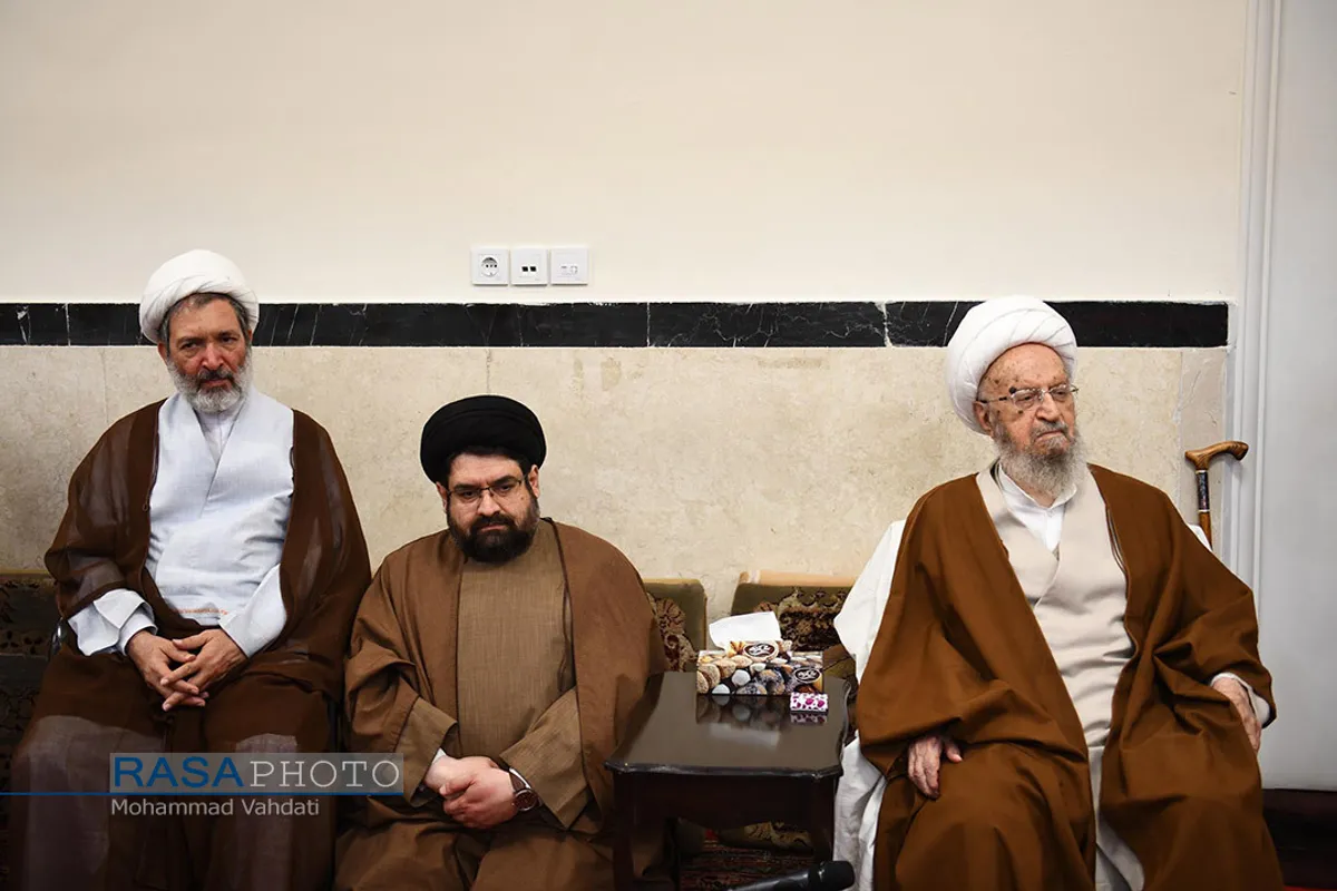 جشن عمامه&zwnj;گذاری طلاب در روز میلاد حضرت بقیة الله الاعظم (عج)