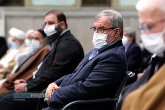 دیدار جمعی از مداحان اهل&zwnj;بیت (علیهم&zwnj;السلام) با مقام معظم رهبری