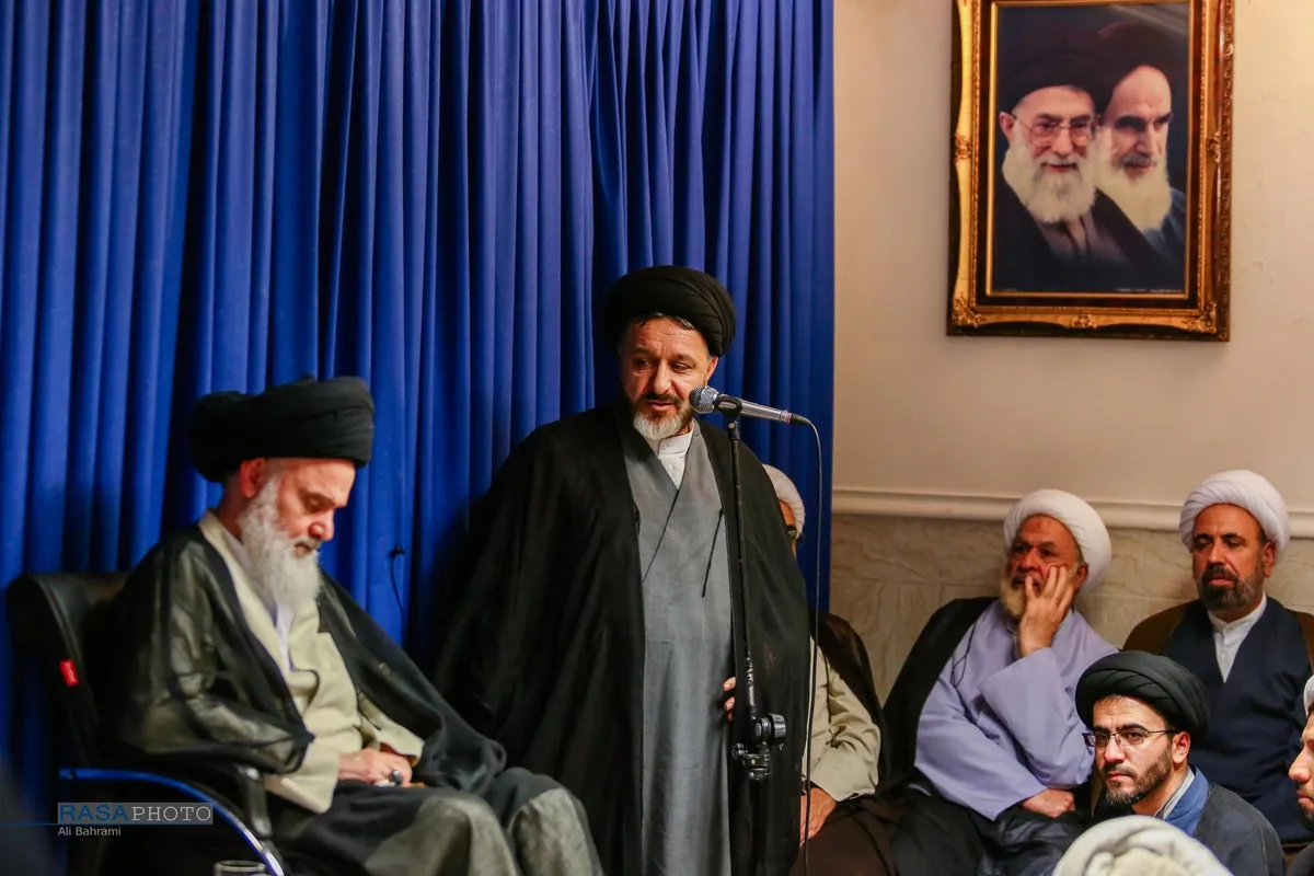 نشست طلاب و فضلای استان همدانی با حضور رئیس جامعه مدرسین