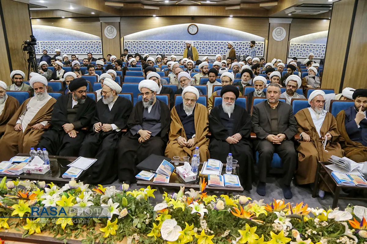 مراسم رونمایی از 75 عنوان کتاب مرکز فقهی با حضور آیت الله فاضل