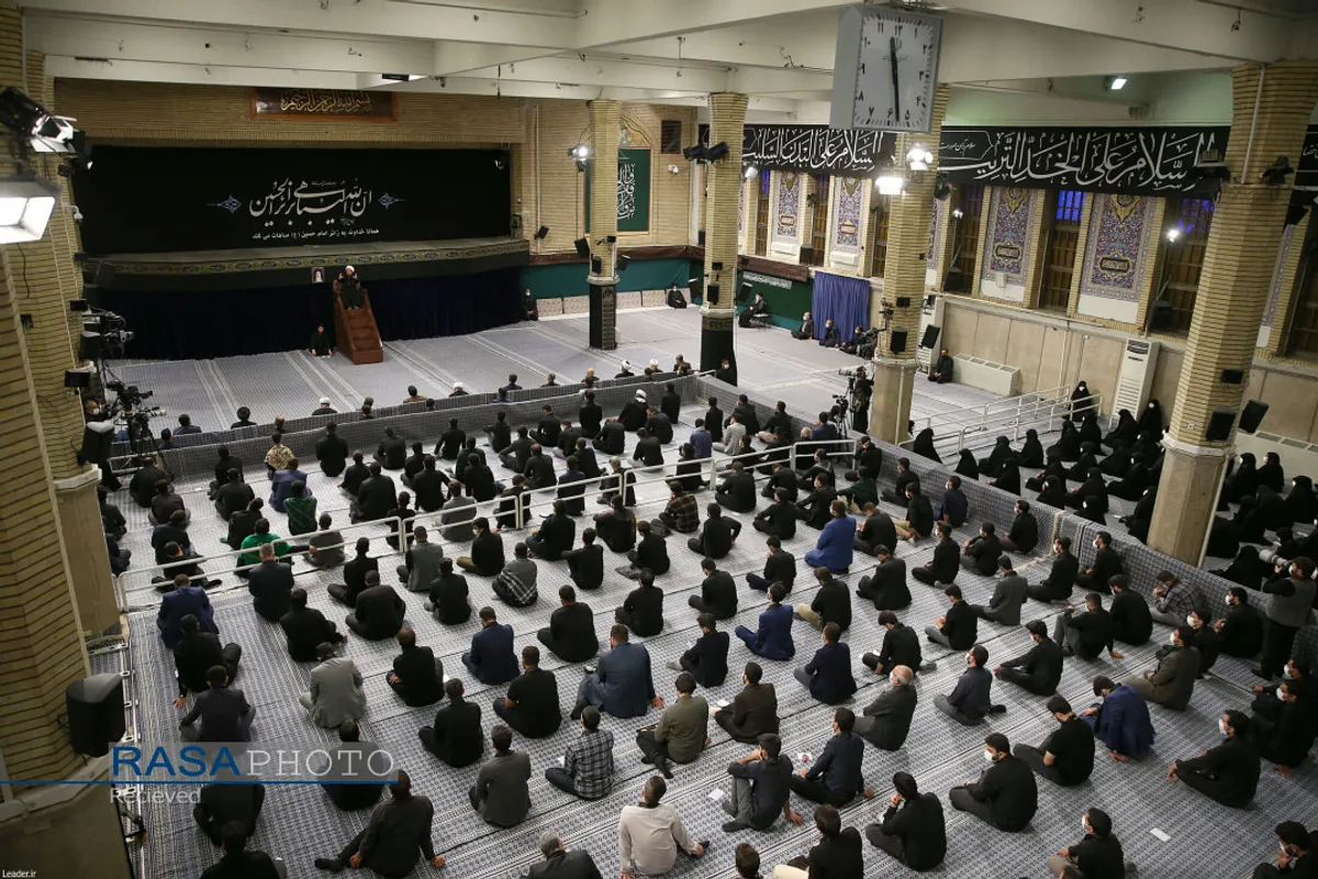 عزاداری اربعین حسینی هیئت&zwnj;های دانشجویی در حسینیه امام خمینی (ره) با حضور مقام معظم رهبری